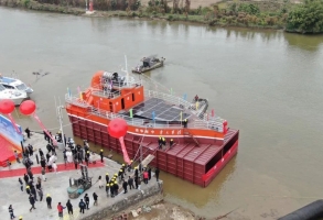 “华清号”气动式海浪能发电装置：世界首台适应台风海况的无人海浪能发电船，百万千瓦级