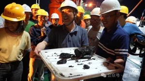 6项纪录打破国际垄断！上海交通大学自主研制的深海重载作业采矿车海试水深首次突破4000米